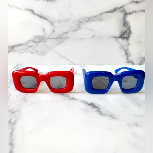 Akirawang Accessories - 2-Pack Bold Retro Rectangle Sunglasses – Red & Blue Statement Shades